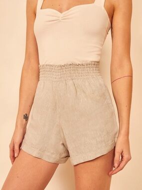 Reformation Nashville Linen High-Waist Shorts — Oatmeal
